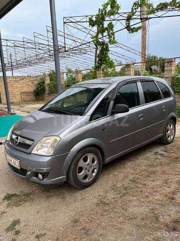 Opel Meriva-11
