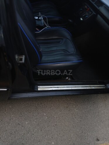 Mercedes E 200-17