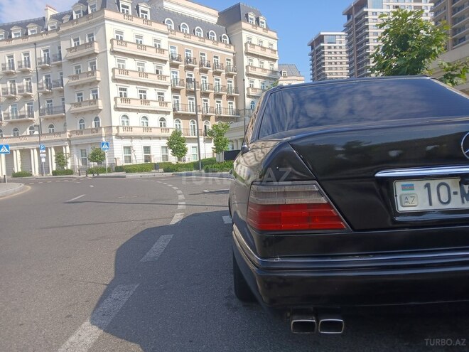 Mercedes E 200-10