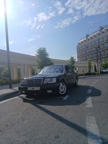 Mercedes E 200-14