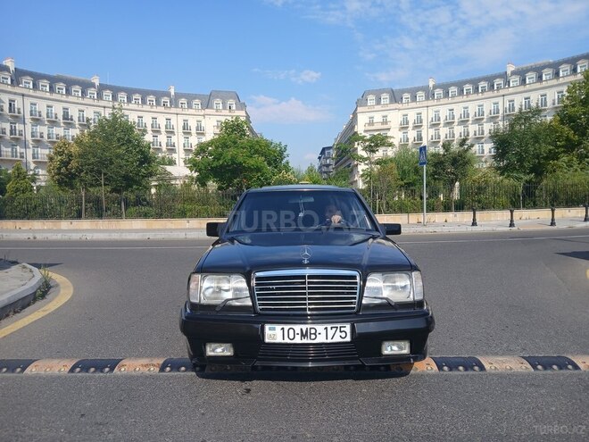 Mercedes E 200-3