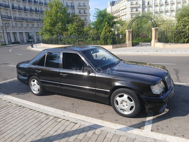 Mercedes E 200-7