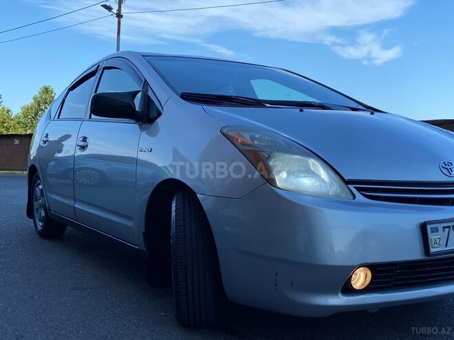 Toyota Prius-7