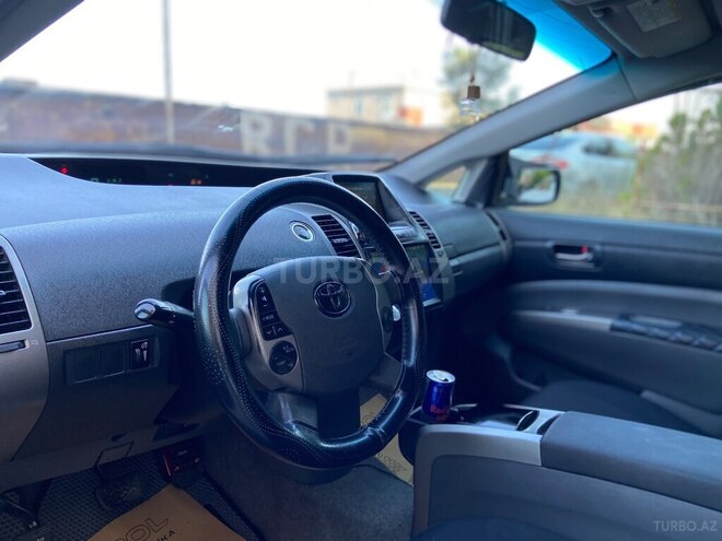 Toyota Prius-17