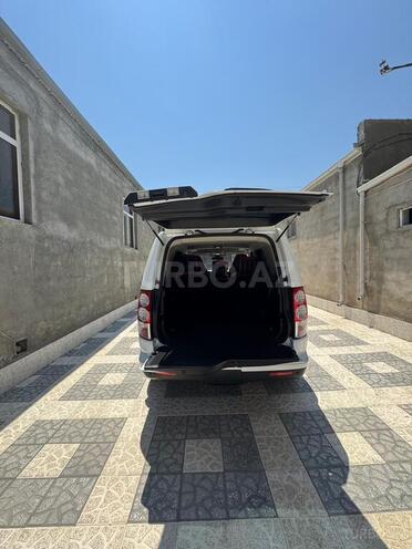 Land Rover Discovery-10
