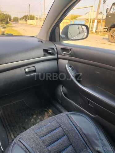 Toyota Avensis-6