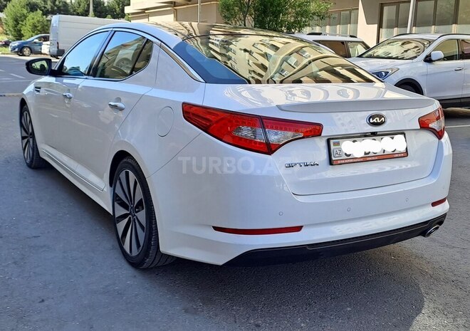 Kia Optima-4