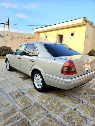 Mercedes C 230-4