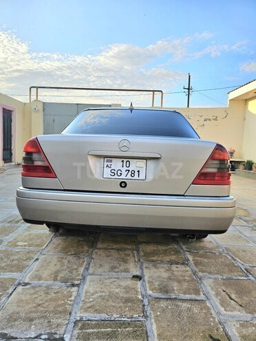 Mercedes C 230-3