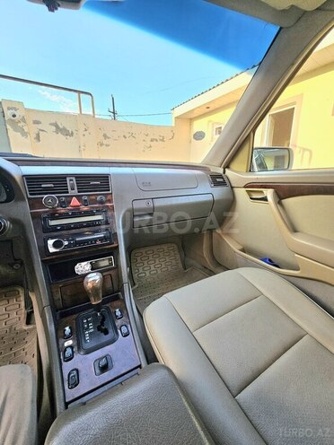 Mercedes C 230-7