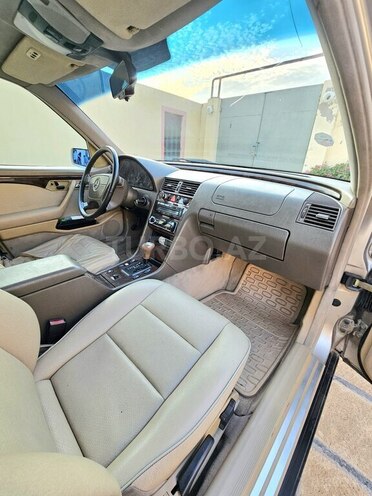 Mercedes C 230-8