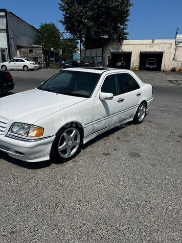 Mercedes C 230-4