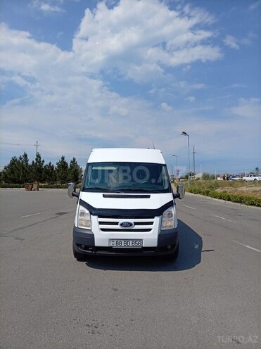 Ford Transit-1