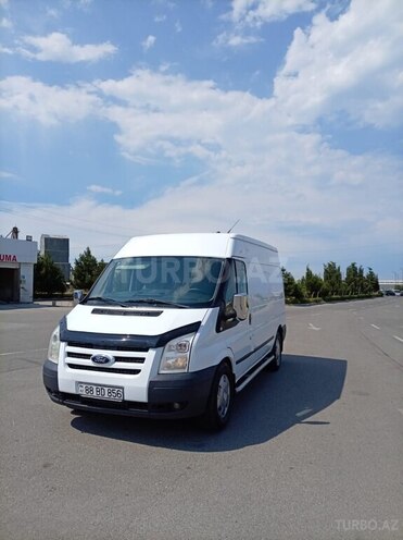 Ford Transit-8