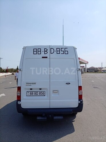 Ford Transit-7