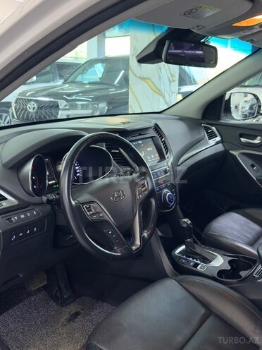 Hyundai Santa Fe-20