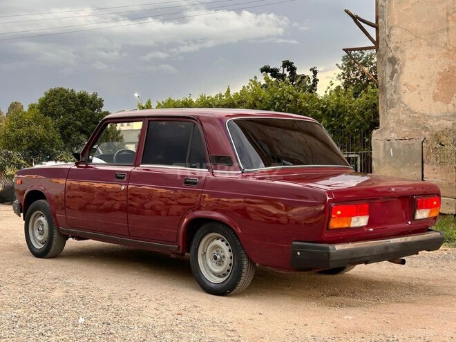 LADA (VAZ) 2107-4