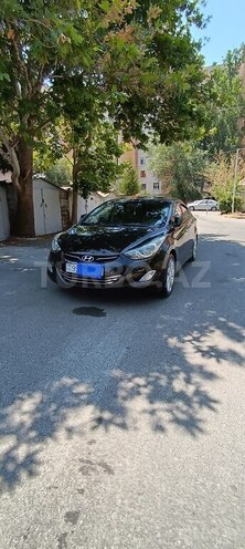 Hyundai Elantra-9