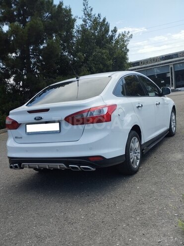 Ford Focus-4