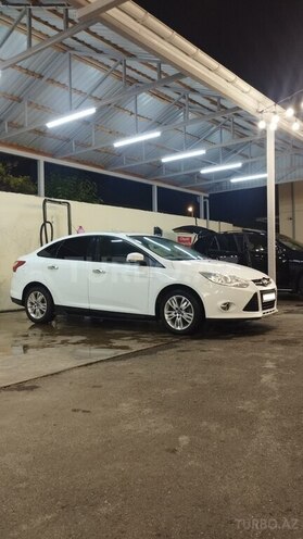 Ford Focus-8