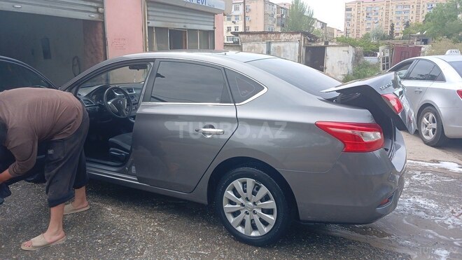 Nissan Sentra-2