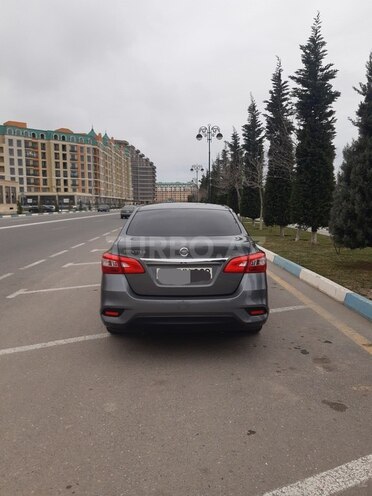 Nissan Sentra-5
