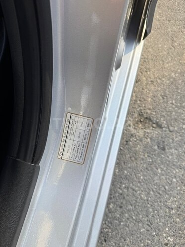 Hyundai Accent-9