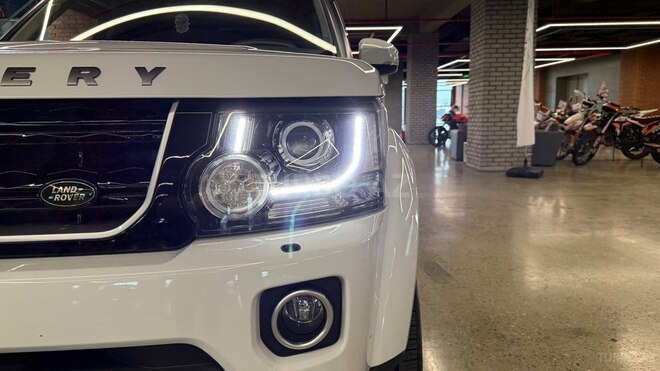 Land Rover Discovery-10