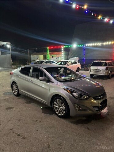 Hyundai Elantra-2