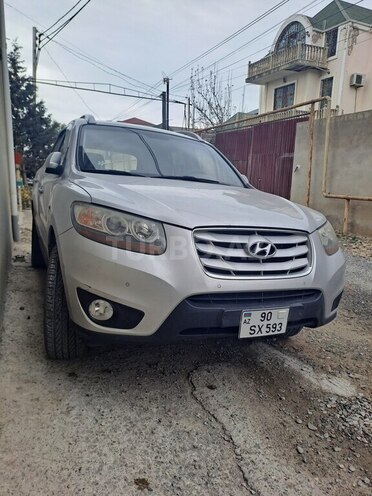 Hyundai Santa Fe-10