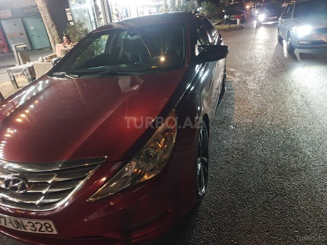 Hyundai Sonata-4