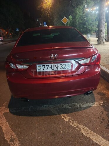 Hyundai Sonata-2