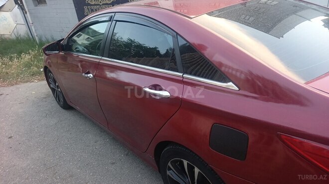 Hyundai Sonata-10