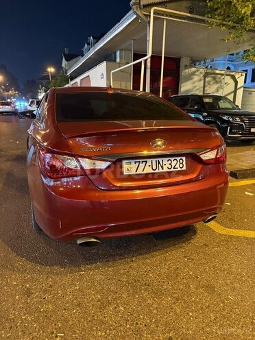 Hyundai Sonata-17