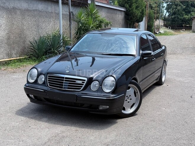 Mercedes E 320-6