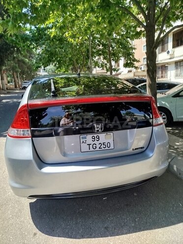 Honda Insight-3