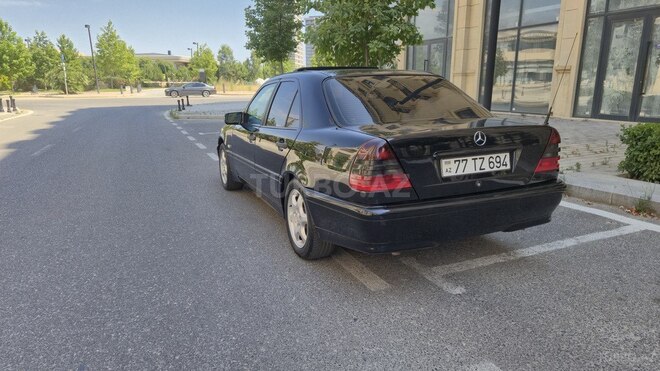 Mercedes C 180-9