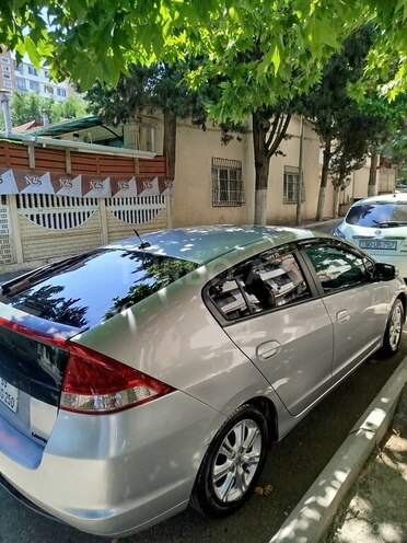 Honda Insight-5