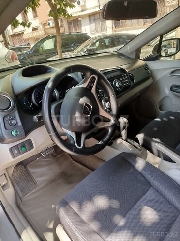 Honda Insight-6