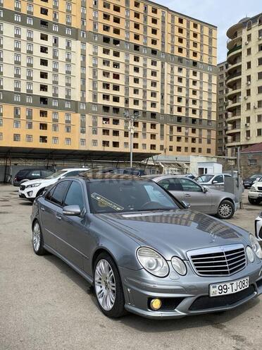 Mercedes E 320-8