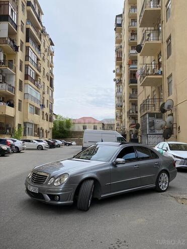 Mercedes E 320-7
