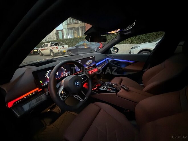 BMW 530e-10