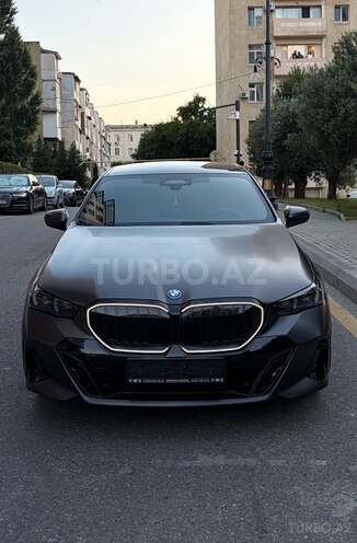 BMW 530e-3