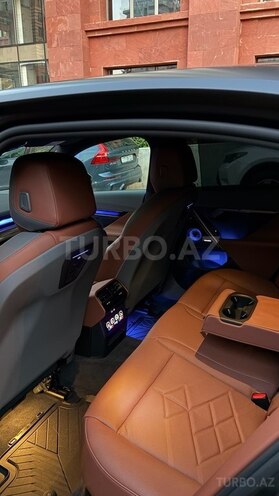 BMW 530e-17