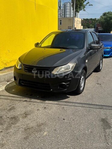 Saipa Saina-8