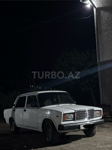 LADA (VAZ) 2107-2