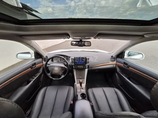 Hyundai Sonata-4
