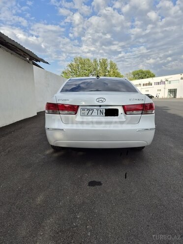 Hyundai Sonata-2