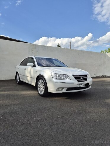 Hyundai Sonata-9