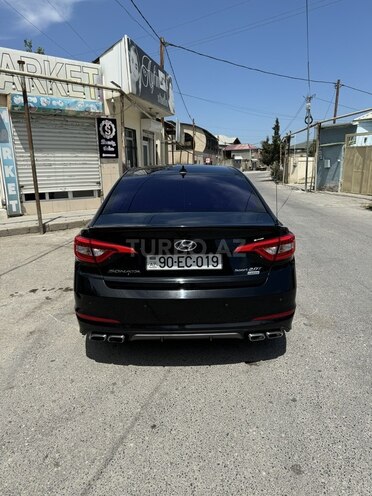 Hyundai Sonata-2